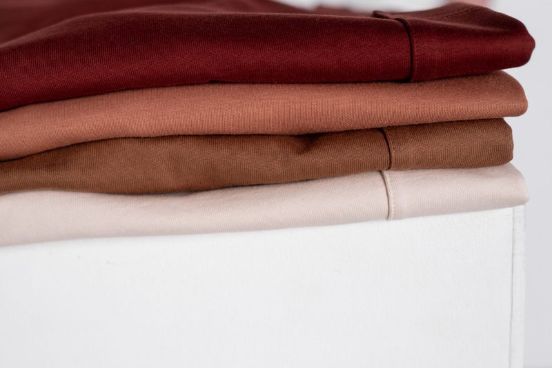 Textil, Schuhe und Sportartikel – Umpacken bei APOOL WERKE (Illustrationsfoto)